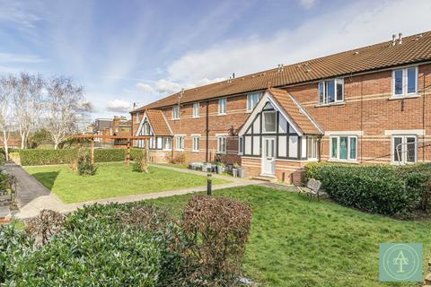 17 Haynes Close, London, N11 1HH