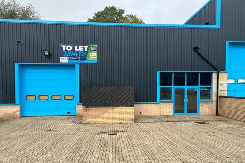 Industrial unit to rent, Unit C2 Hazleton Interchange, Lakesmere Road, Horndean, Waterlooville, PO8 9JU