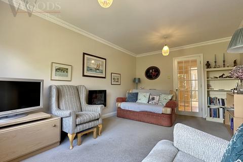 2 bedroom flat for sale, 15 Throgmorton House, New Walk, Totnes, Devon, TQ9 5GZ