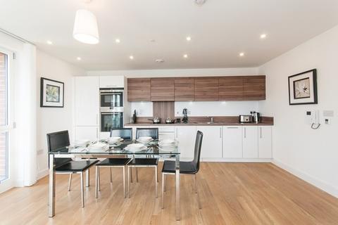 3 bedroom apartment to rent - Marner Point, St Andrews, Bow E3