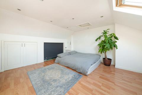 158a Hook Road, Surbiton, KT6 5BZ