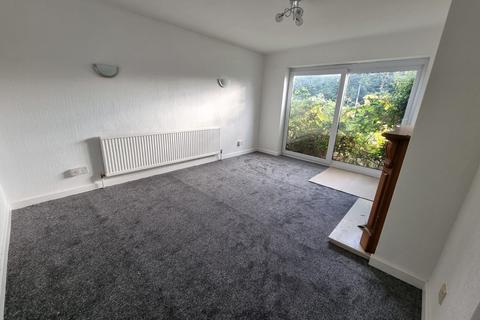 2 bedroom detached bungalow to rent, Hazelbank Close, OFF PARKER DRIVE, Leicester, LE4 0NB