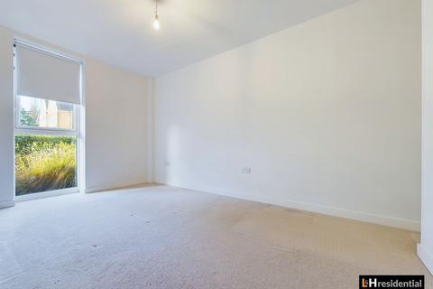 2 bedroom apartment for sale, Station Road, Borehamwood WD6