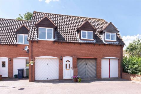 15 Chantry Gate, Bishops Cleeve, Cheltenham, GL52 8UR