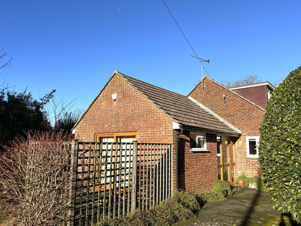 Station Road, St Margarets, Dover, CT15 4 bed bungalow for sale £575,000