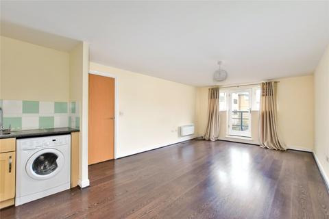 2 bedroom flat for sale, Ovaltine Court, Kings Langley, Hertfordshire, WD4