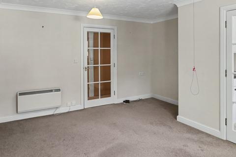 2 bedroom flat for sale, Spencer Court, Banbury