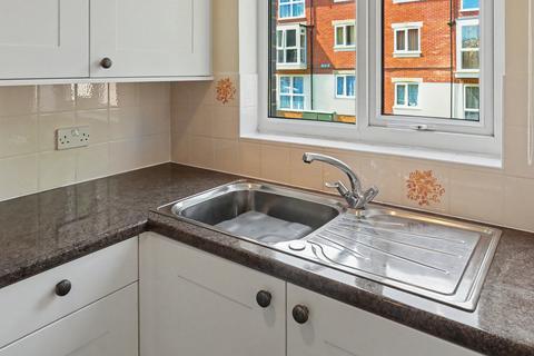 2 bedroom flat for sale, Spencer Court, Banbury