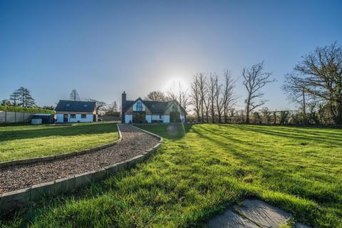 4 bedroom detached house for sale - Oakwood House Merry Farm Drive, Plumley, Knutsford