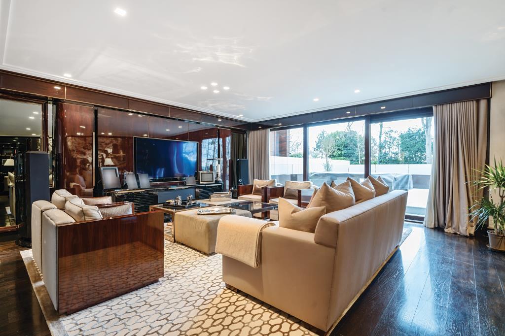 Lounge Area