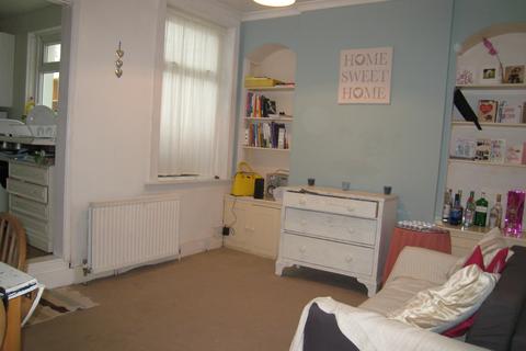 3 bedroom terraced house to rent - Bear Road, Brighton BN2