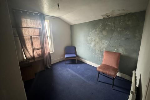 10 Hounslow Road, Feltham, TW14 9DG