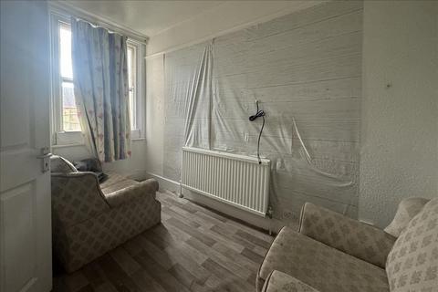 10 Hounslow Road, Feltham, TW14 9DG