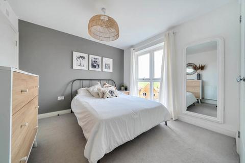 2 bedroom penthouse for sale, Roman Drive, Winchester, Hampshire, SO22