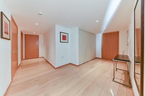 3 bedroom flat to rent, West India Quay, 26 Hertsmere Road, London, E14