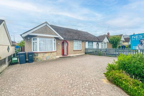 3 bedroom semi-detached house for sale, Shannon Avenue, Rayleigh SS6