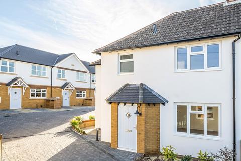 8 The Close, Beckenham, BR3 4AP