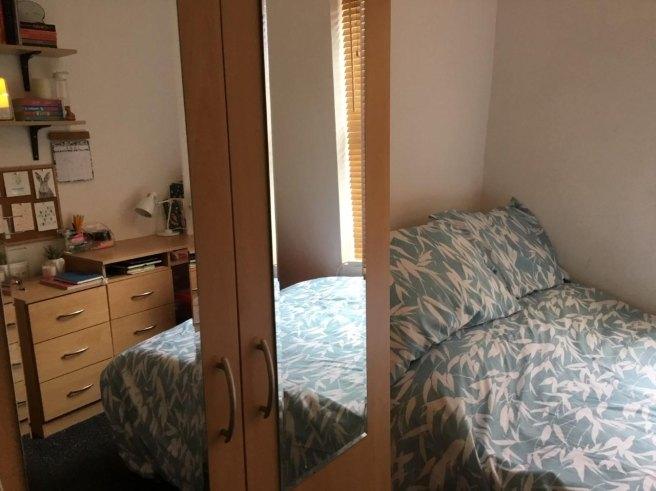 Tiverton-road-b29-6bu-953708