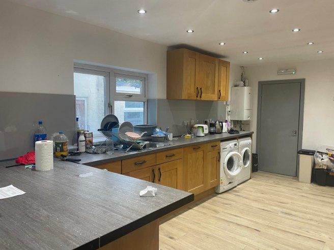 Heeley-road-b29-6el-953770