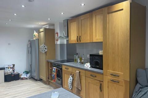 6 bedroom house share to rent, Heeley Road