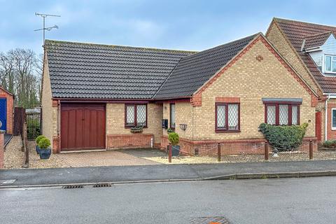 2 bedroom detached bungalow for sale, Cannon Close, Newark NG24