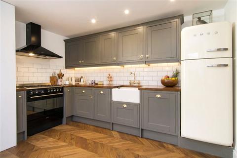 120b Dalston Lane, London, E8 1NG