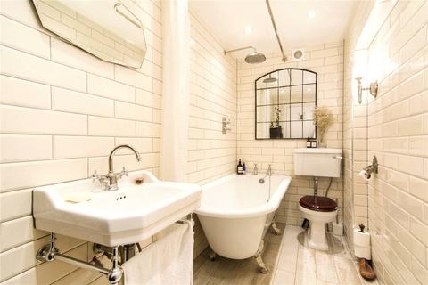 120b Dalston Lane, London, E8 1NG