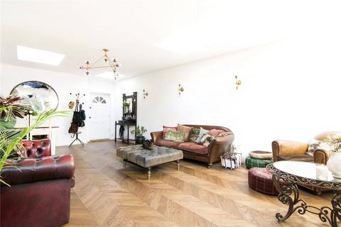 120b Dalston Lane, London, E8 1NG