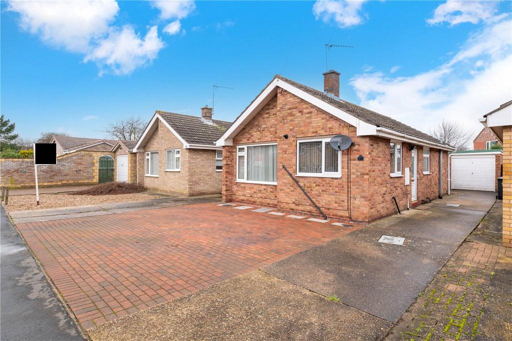 Stephens Way, Sleaford, Lincolnshire, NG34 2 bed bungalow for sale £220,000