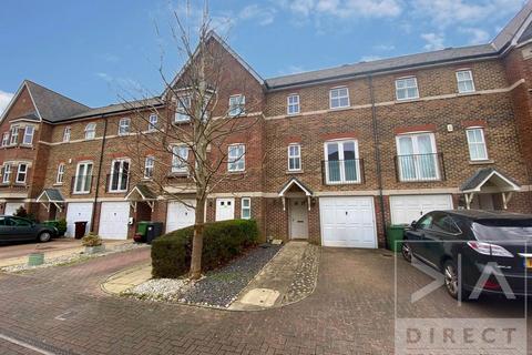 3 bedroom townhouse to rent, Cavendish Walk, Epsom KT19