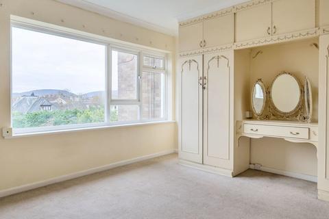 2 bedroom flat for sale, Winton Road, Petersfield, GU32