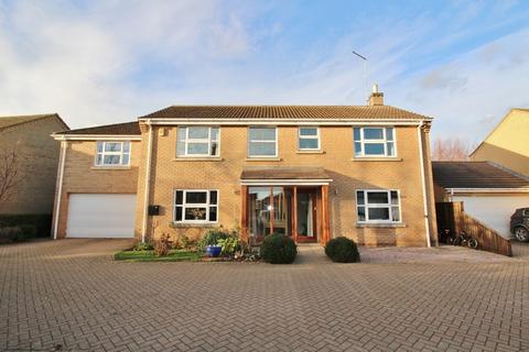 5 bedroom detached house for sale, Kings Close, Whittlesey PE7