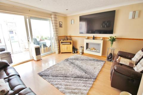 17 Bellmans Close, Whittlesey, Peterborough, PE7 1TU