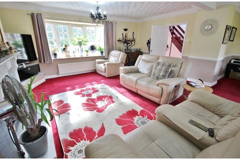 4 bedroom detached house for sale, South Green, Whittlesey PE7