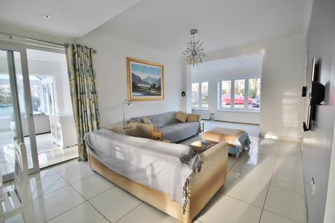 4 bedroom detached house for sale, The Causeway, Peterborough PE6
