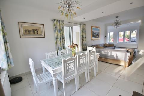 4 bedroom detached house for sale, The Causeway, Peterborough PE6