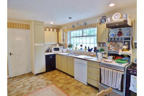 2 Birch Grove, Spalding, PE11 2HL