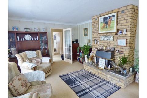 2 Birch Grove, Spalding, PE11 2HL