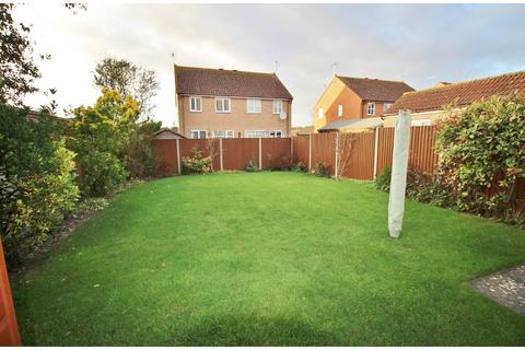 3 bedroom semi-detached house for sale - Mallory Drive, Lincolnshire PE11