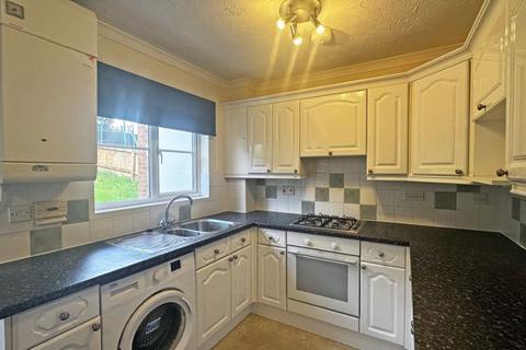 2 bedroom end of terrace house for sale, Standfast Place, Taunton TA2