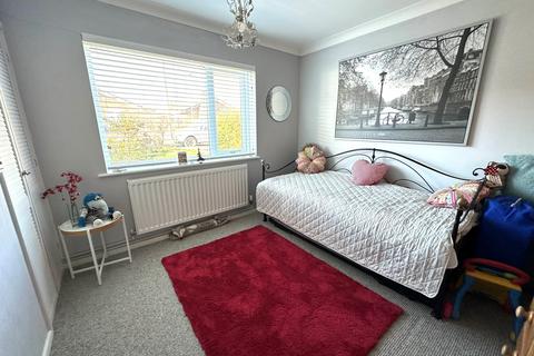 6 Dene Gardens, Minehead, TA24 6BU