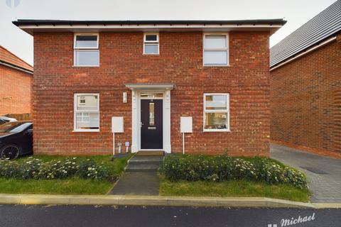 3 bedroom detached house for sale - Rustic Street, Broughton, Aylesbury