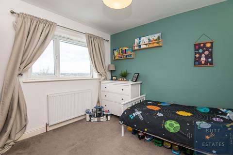 38 Cowick Hill, Exeter, EX2 9NG