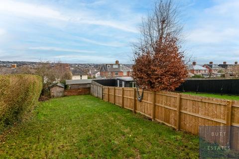 38 Cowick Hill, Exeter, EX2 9NG