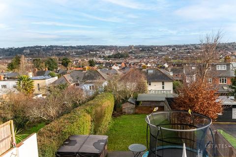 38 Cowick Hill, Exeter, EX2 9NG