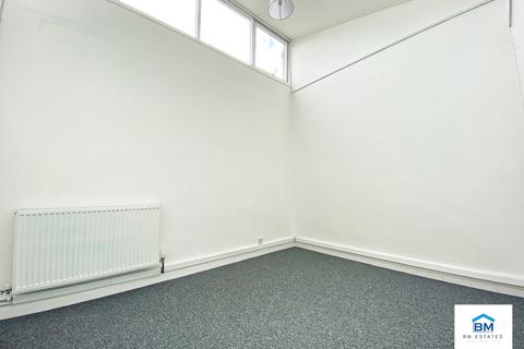 1 bedroom flat for sale, Falmouth Road, Leicester LE5