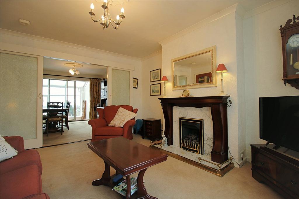 Newhall Drive, Off Rooley Lane, Bradford, BD6 3 bed semidetached house