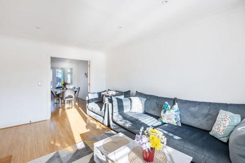 24 Ruffetts Close, South Croydon, CR2 7JS