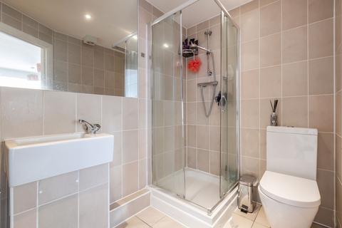 24 Ruffetts Close, South Croydon, CR2 7JS