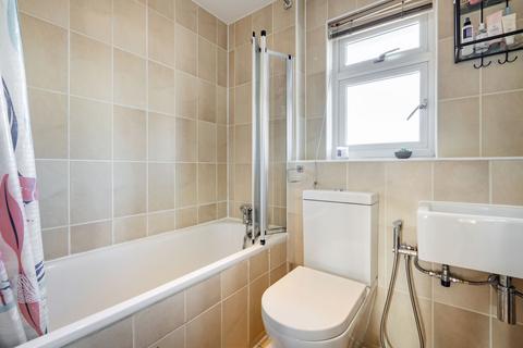 24 Ruffetts Close, South Croydon, CR2 7JS
